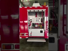 HOWO SINOTRUK RHD 4*4 फोम टैंक फायर ट्रक