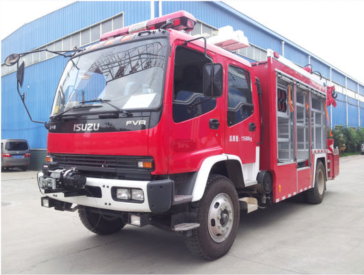 Heavy Duty Emergency Rescue Fire Truck 177kw 4x2 Euro 4 With 5T Crane