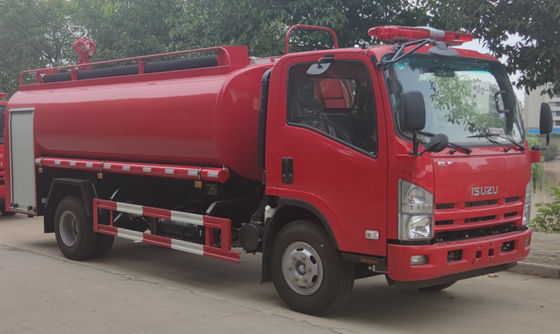ISUZU 190HP औद्योगिक फायर ट्रक 4x2 8000L लाल रंग बहुक्रियाशील